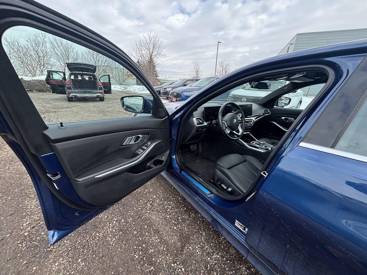 2023 BMW 3 Series 330i xDrive Photo