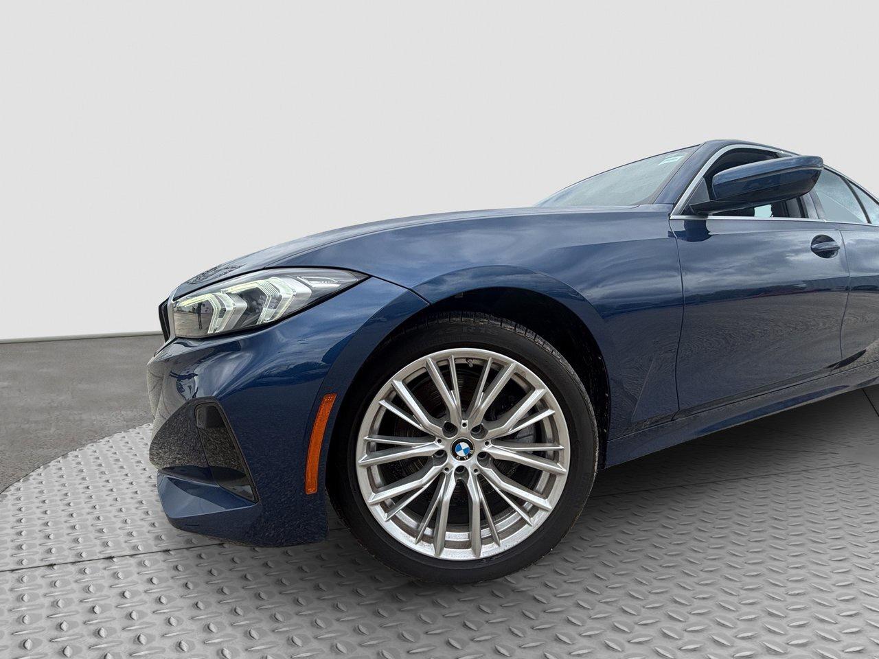 2023 BMW 3 Series 330i xDrive Photo