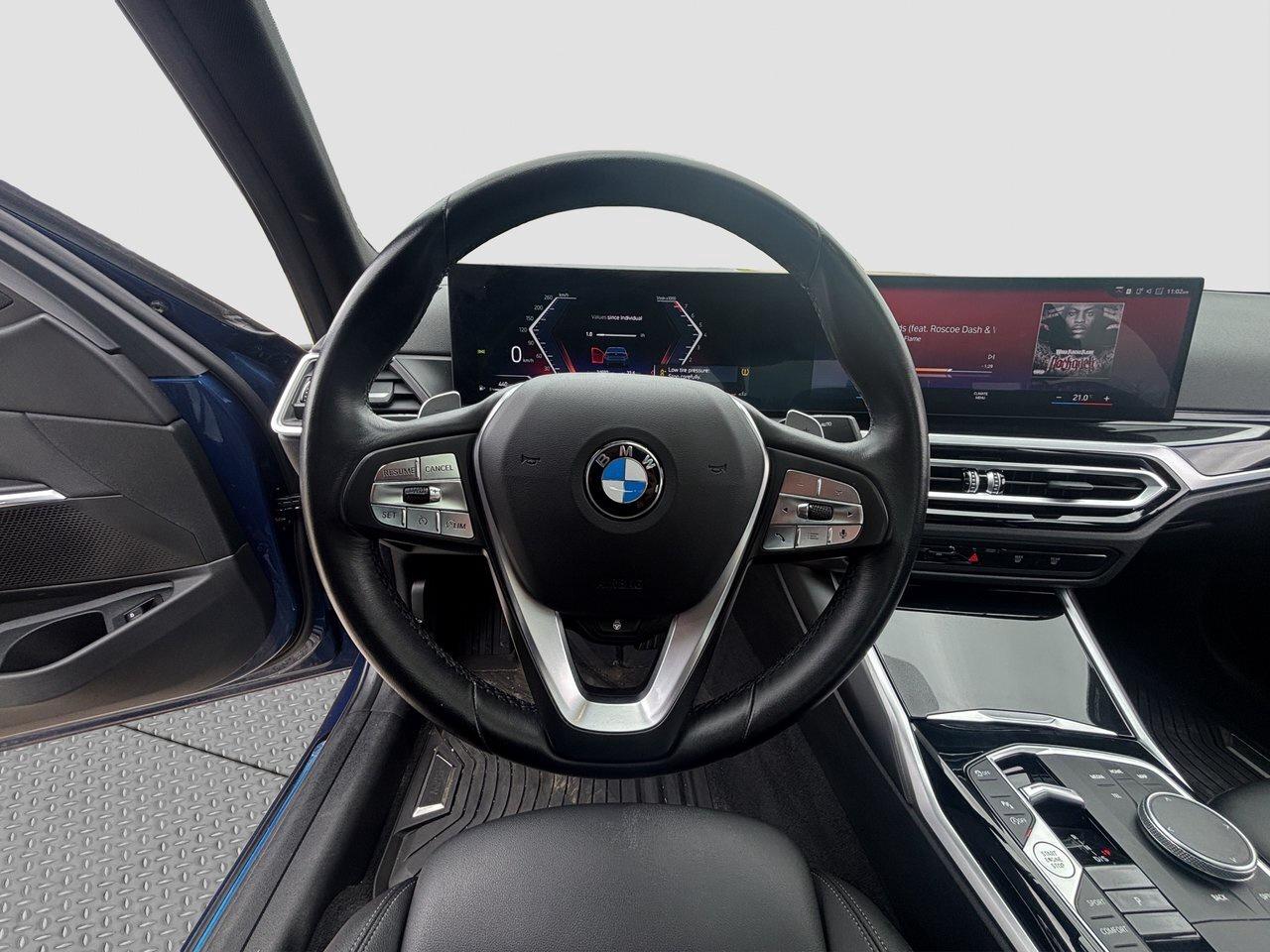 2023 BMW 3 Series 330i xDrive Photo