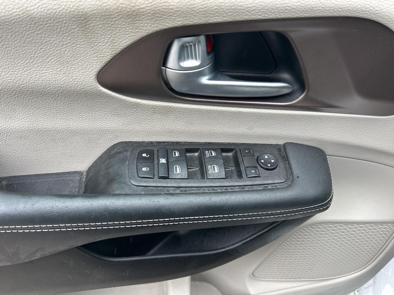 2024 Chrysler Grand Caravan SXT Photo