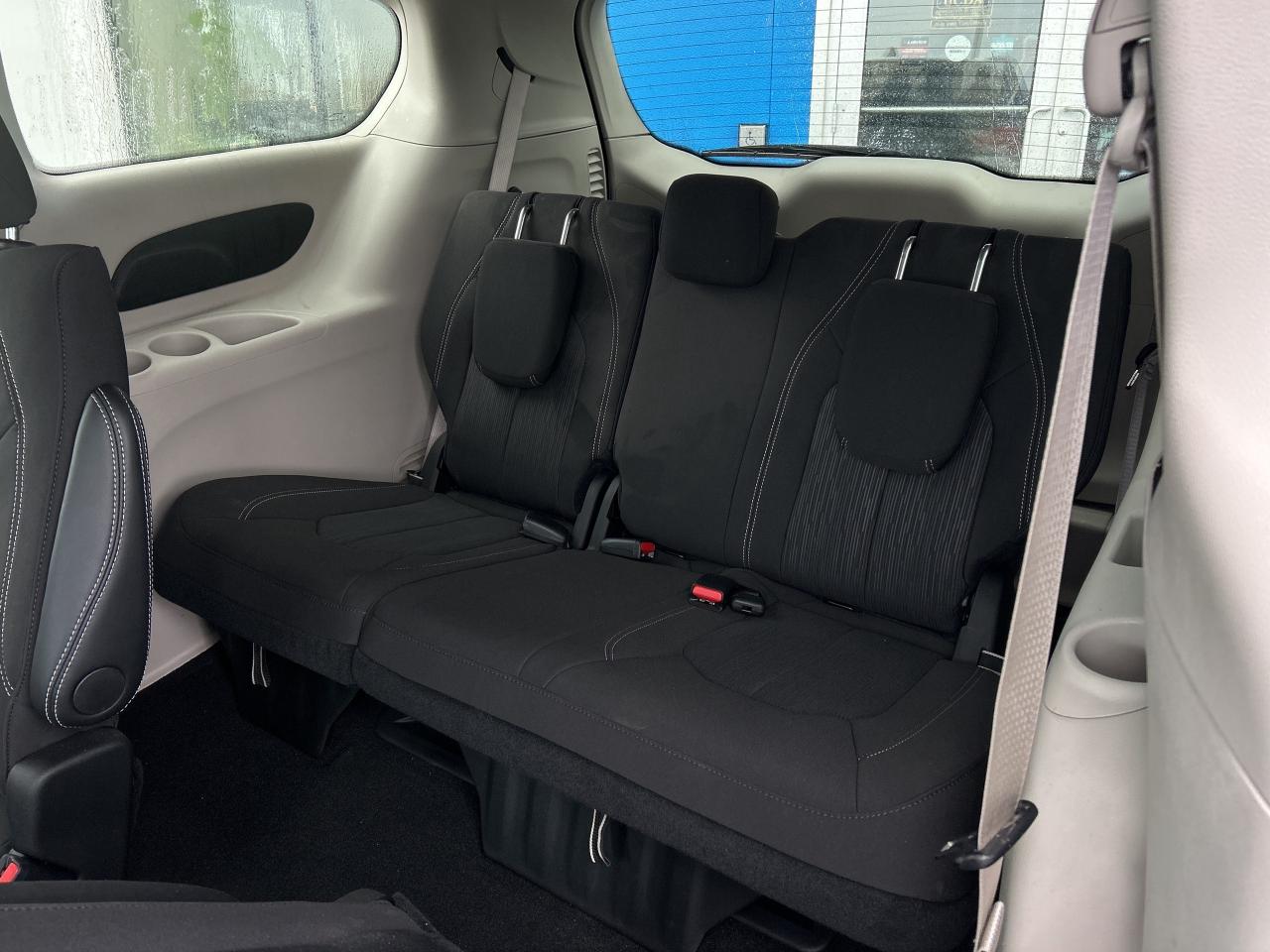 2024 Chrysler Grand Caravan SXT Photo