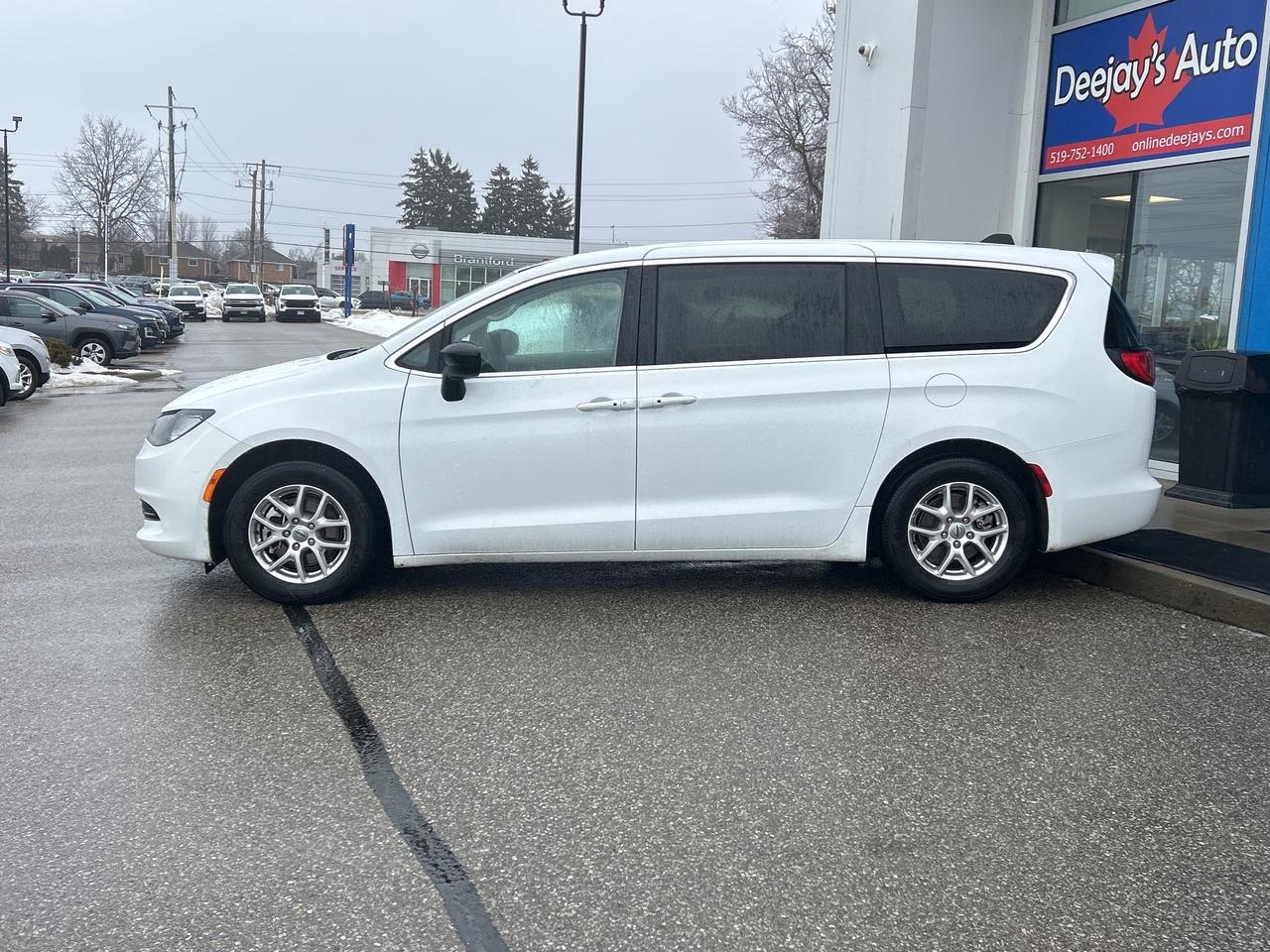 2024 Chrysler Grand Caravan SXT Photo