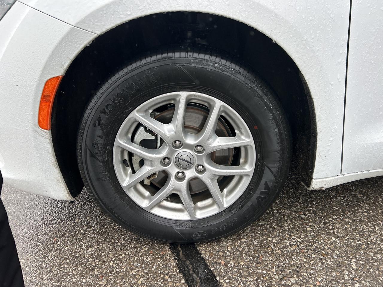2024 Chrysler Grand Caravan SXT Photo