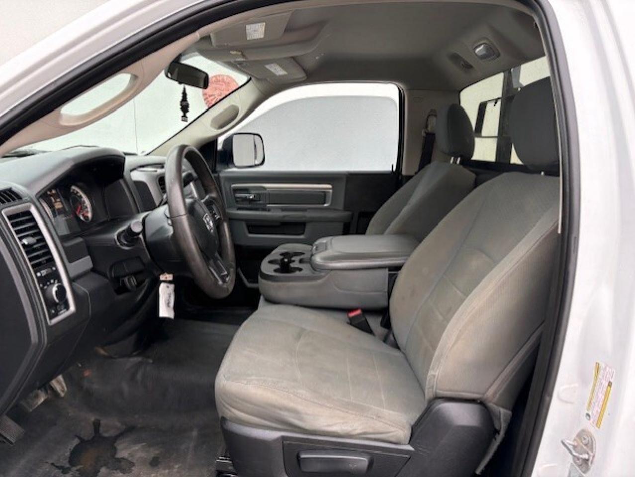 2017 RAM 2500 4WD **6.7L CUMMINS DIESEL-REGULAR CAB LONG BOXXX** Photo