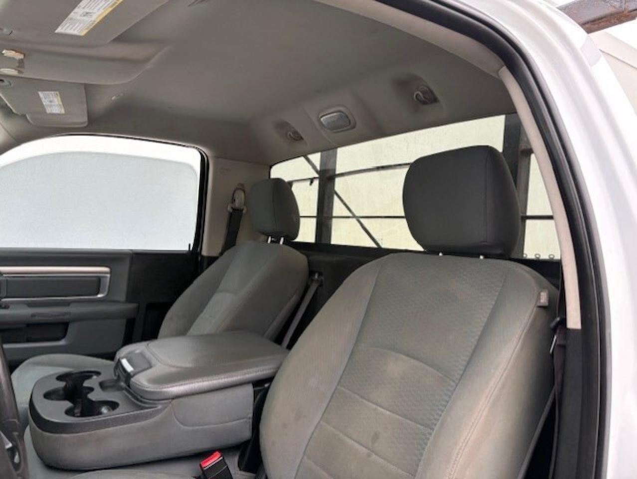 2017 RAM 2500 4WD **6.7L CUMMINS DIESEL-REGULAR CAB LONG BOXXX** Photo