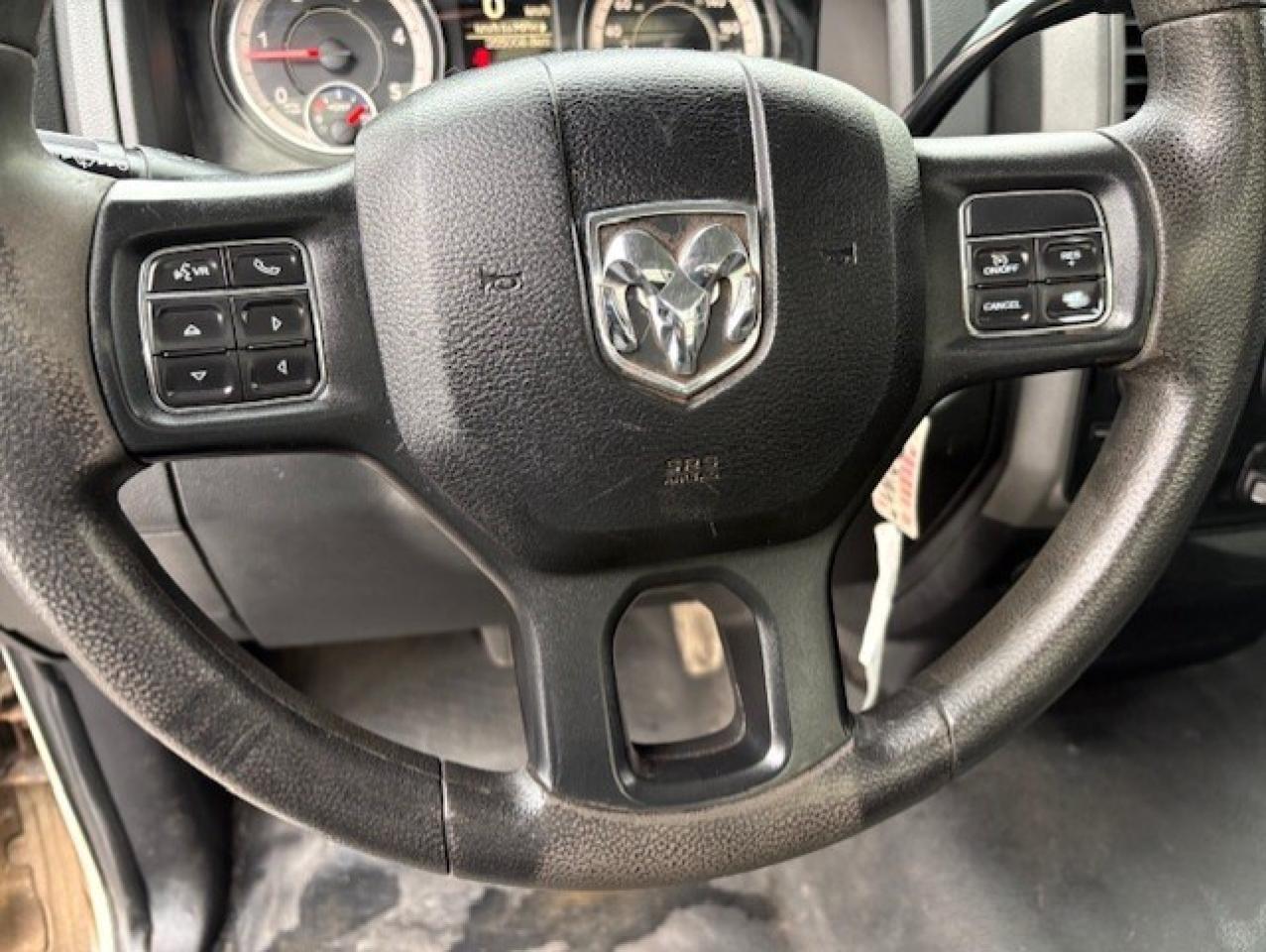 2017 RAM 2500 4WD **6.7L CUMMINS DIESEL-REGULAR CAB LONG BOXXX** Photo