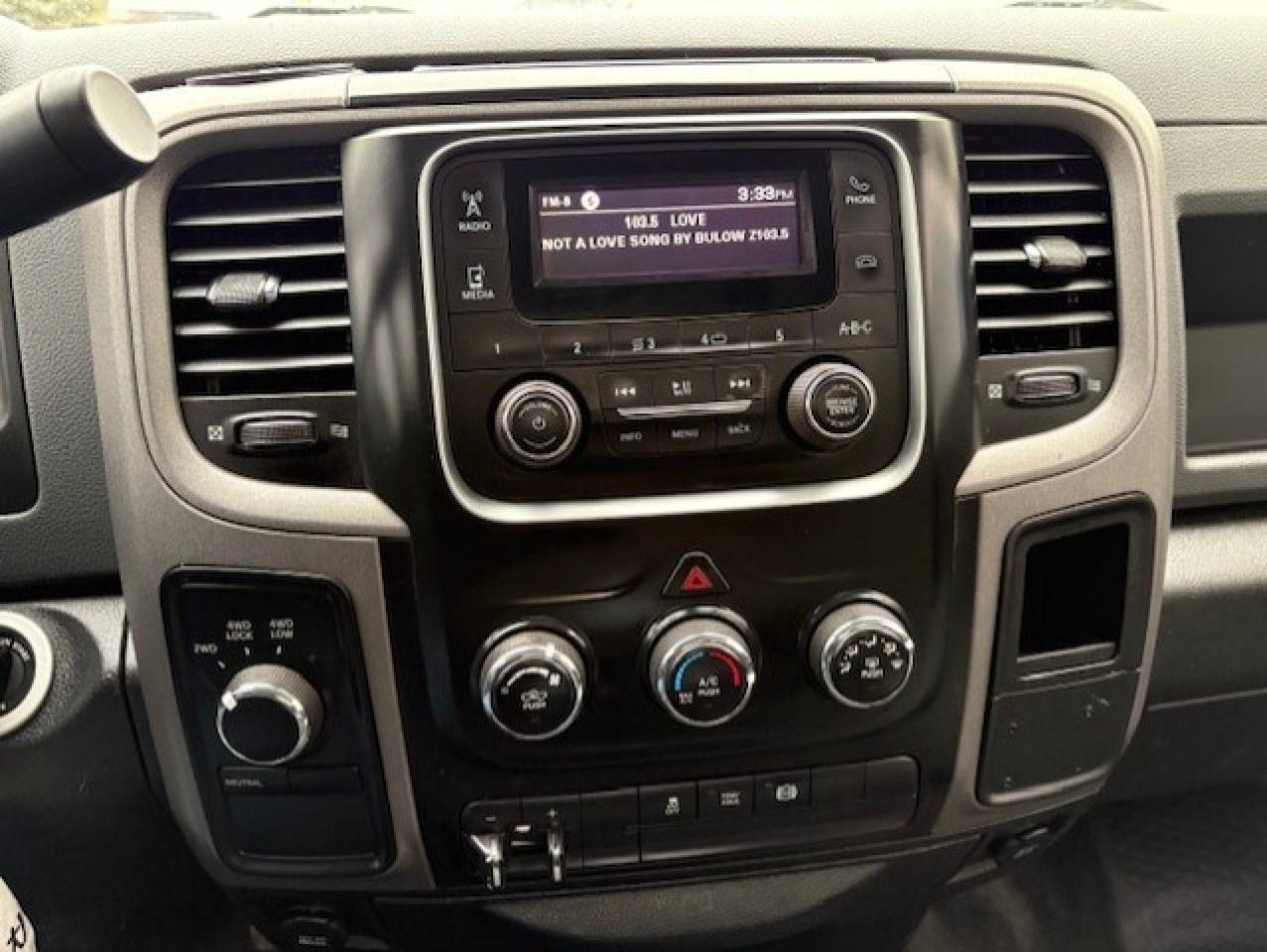 2017 RAM 2500 4WD **6.7L CUMMINS DIESEL-REGULAR CAB LONG BOXXX** Photo