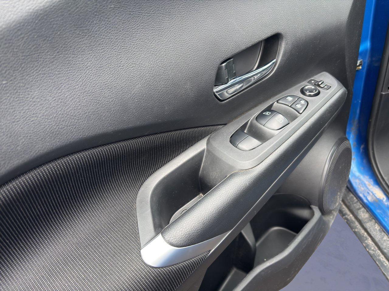 2022 Nissan Kicks SV FWD !!! NO ACCIDENTS !!! ONE OWNER !!! REMOTE S Photo