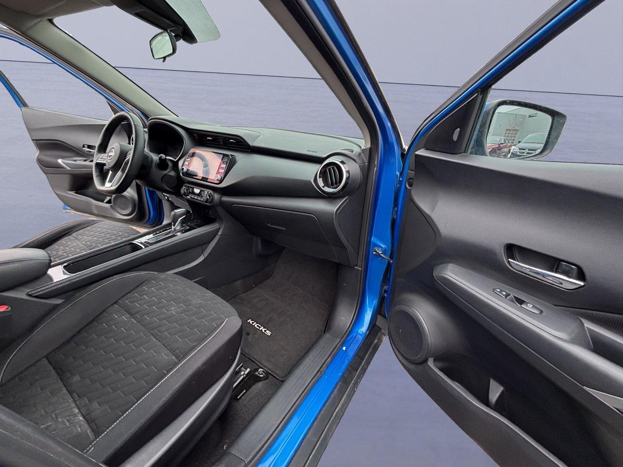 2022 Nissan Kicks SV FWD !!! NO ACCIDENTS !!! ONE OWNER !!! REMOTE S Photo