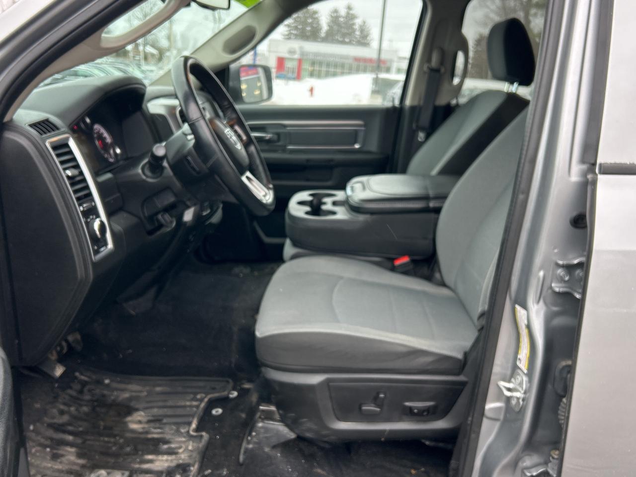 2022 RAM 1500 Classic SLT Crew Cab 5'7 Box   Clean Carfax Photo