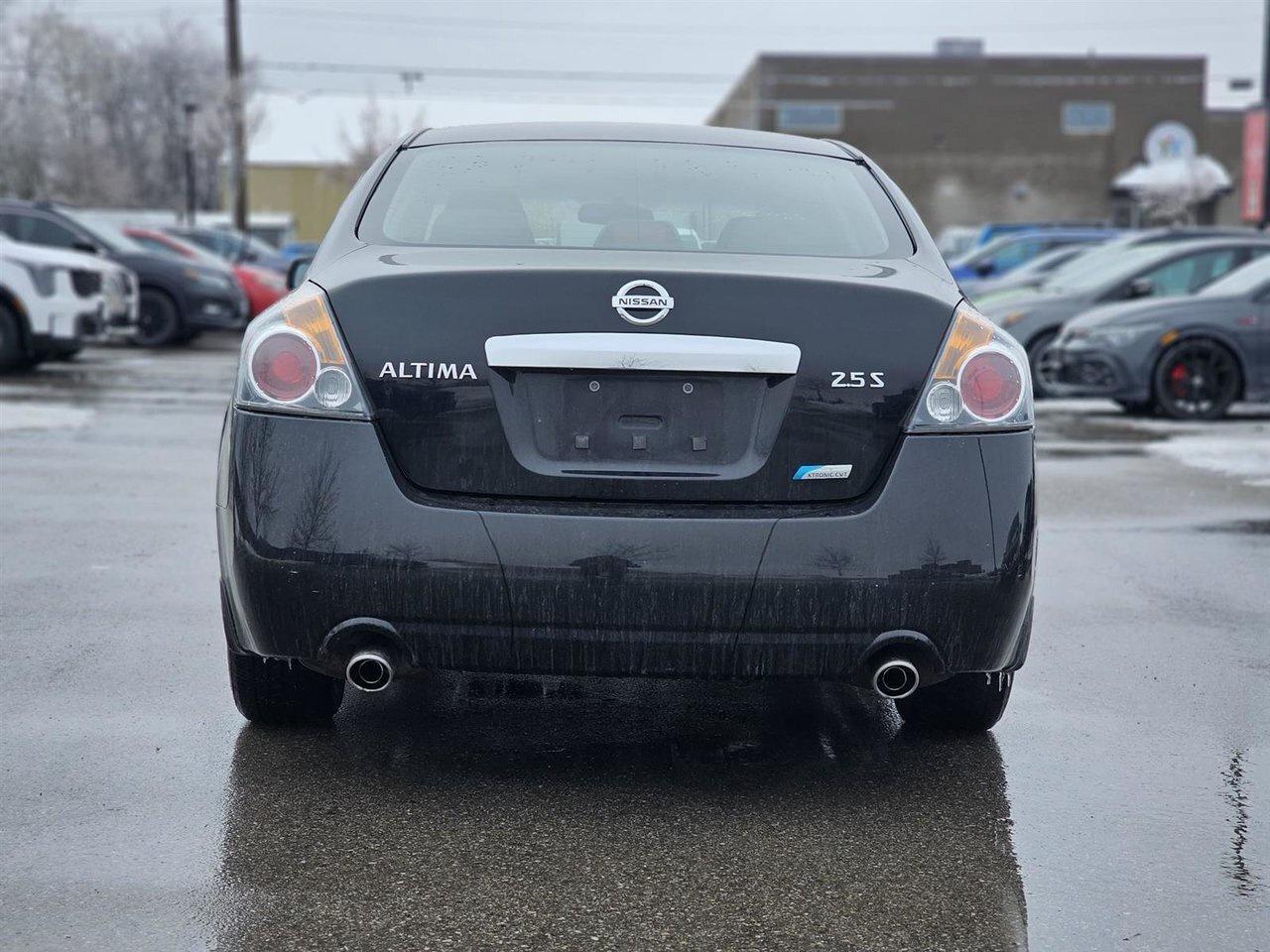 2011 Nissan Altima 2.5 S Photo