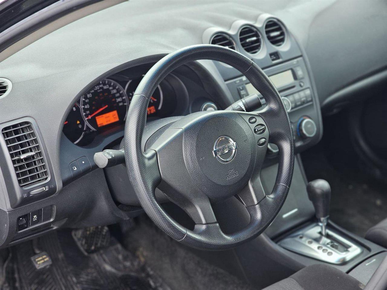 2011 Nissan Altima 2.5 S Photo