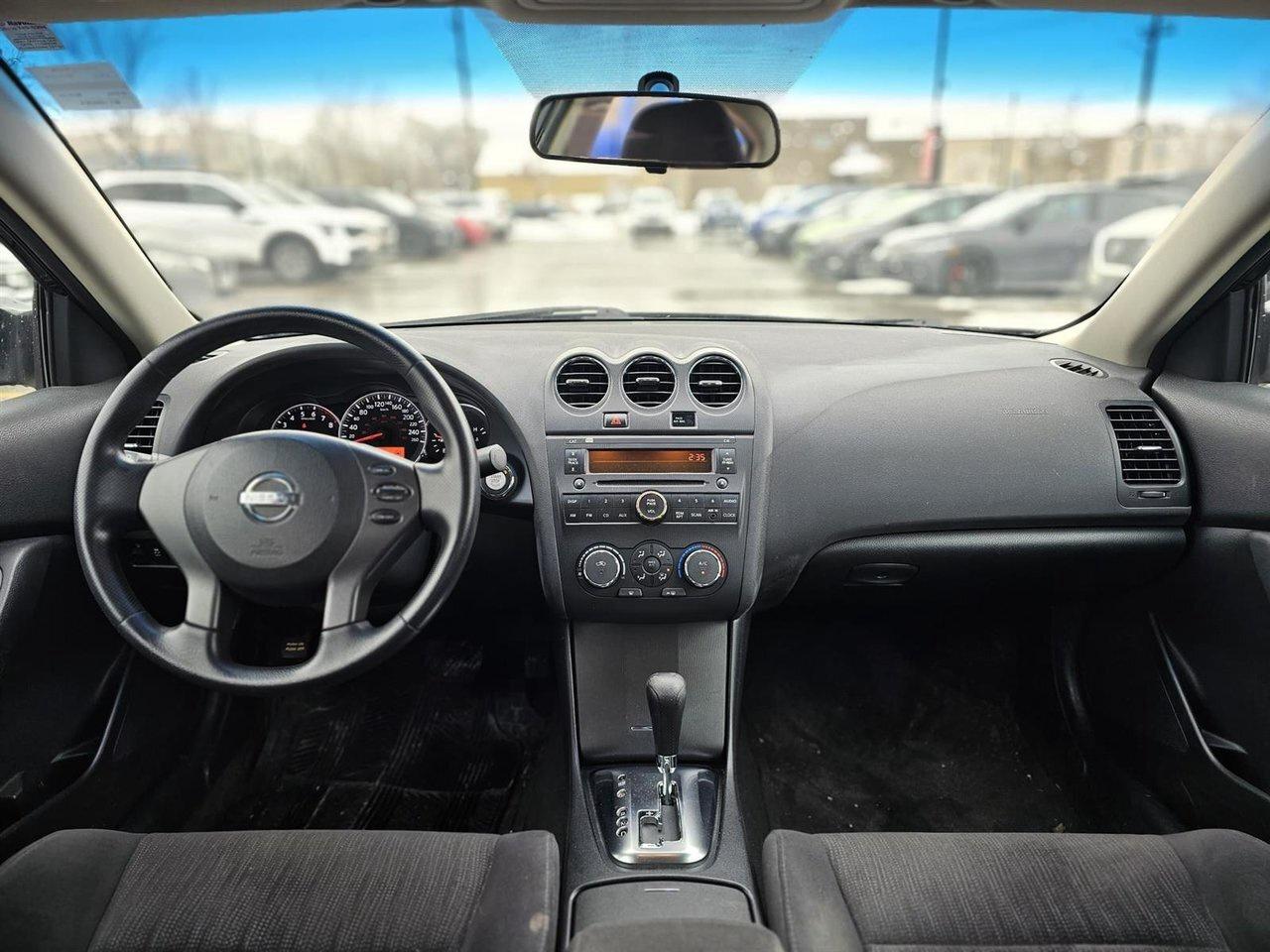 2011 Nissan Altima 2.5 S Photo