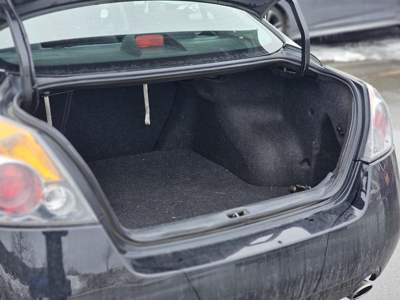 2011 Nissan Altima 2.5 S Photo