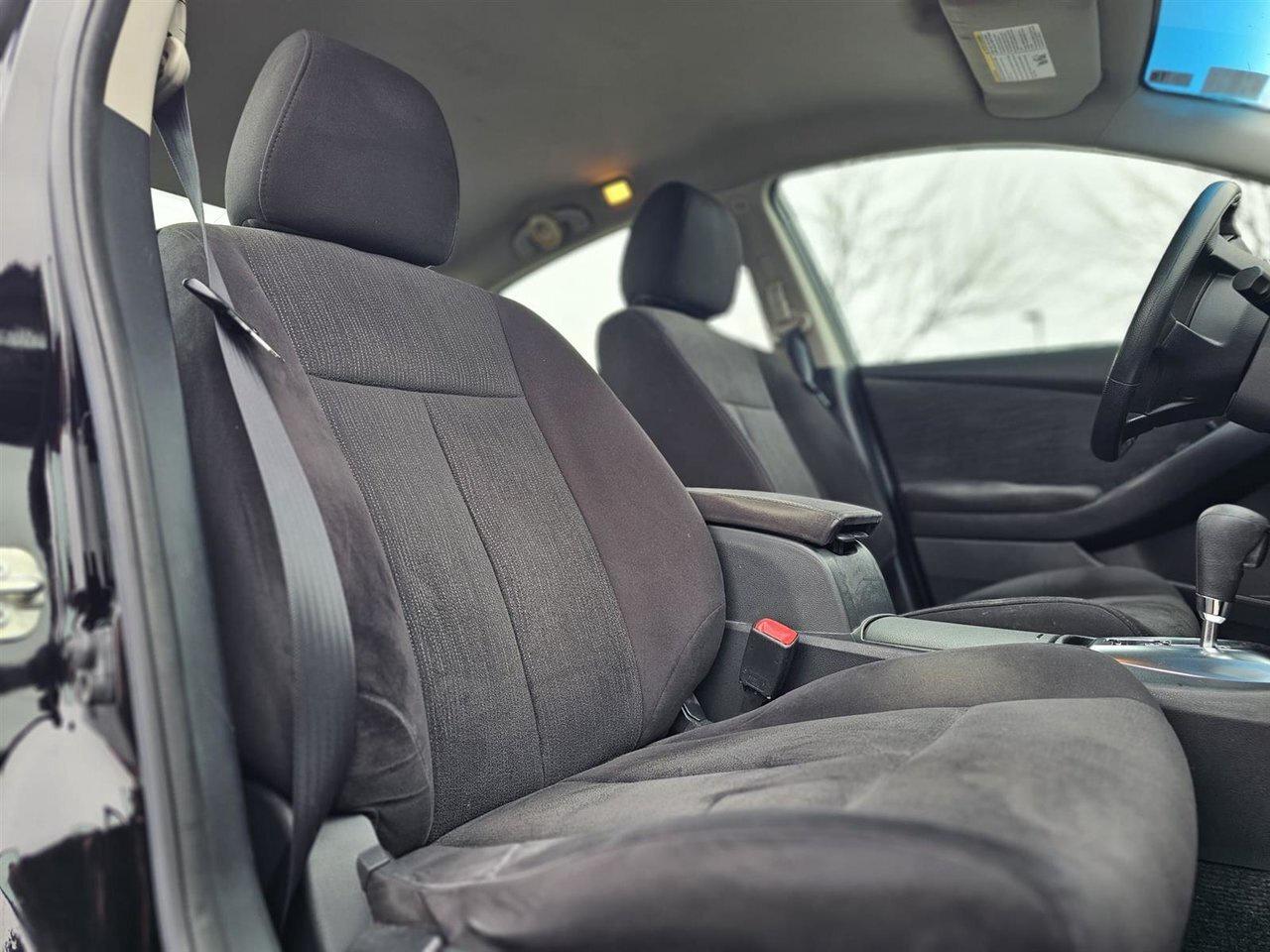 2011 Nissan Altima 2.5 S Photo