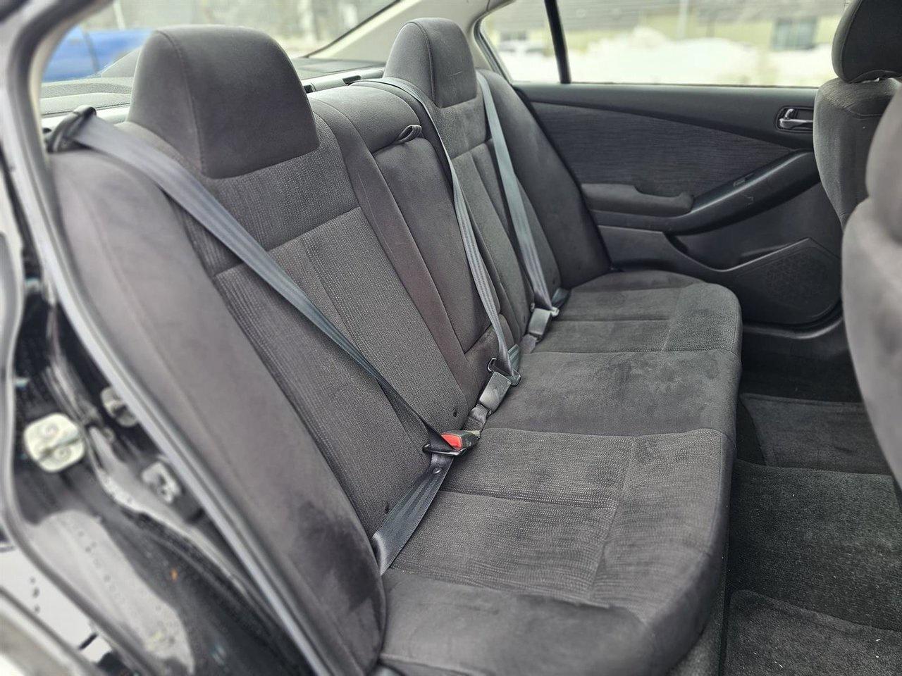 2011 Nissan Altima 2.5 S Photo