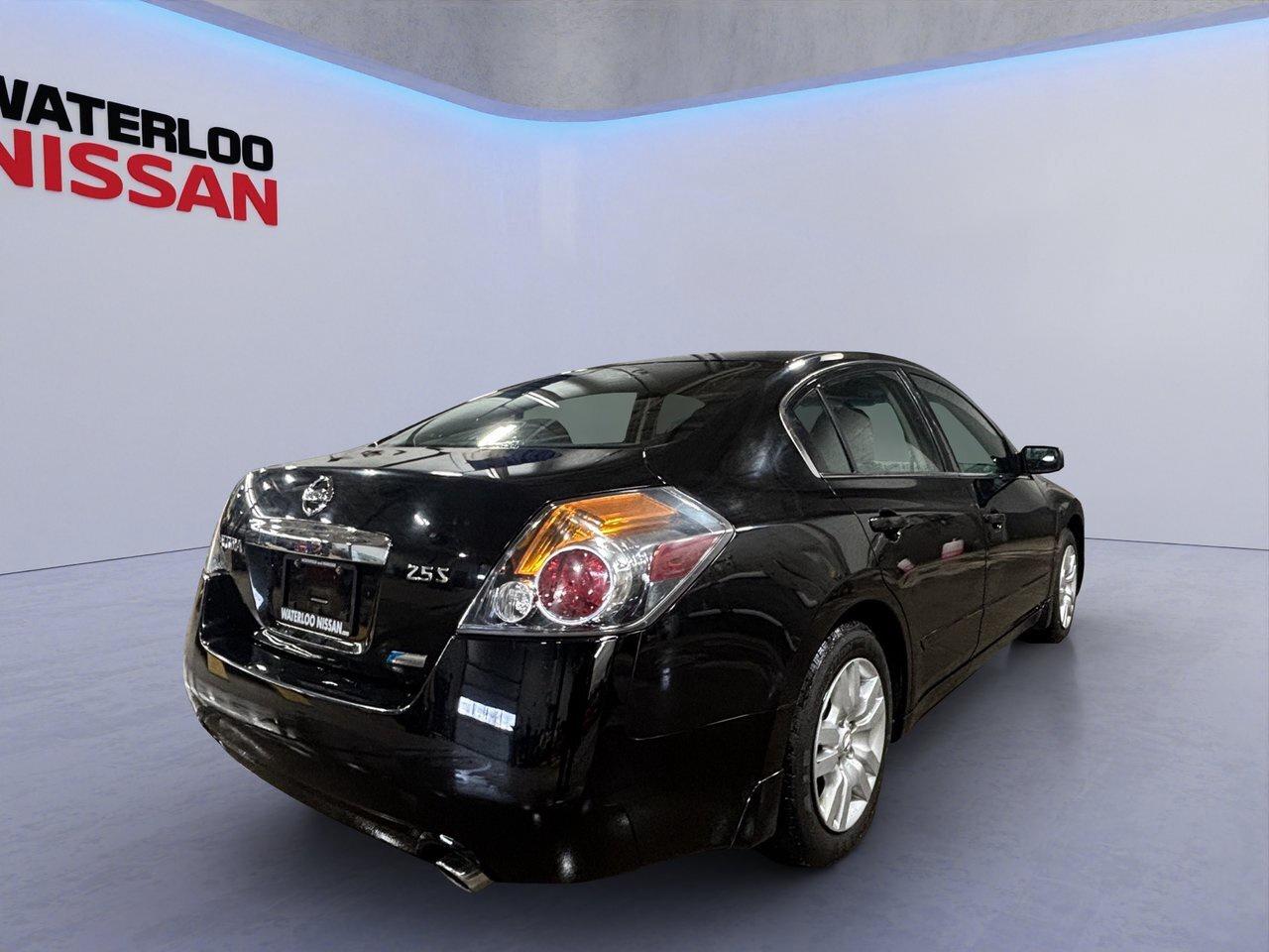 2011 Nissan Altima 2.5 S Photo4