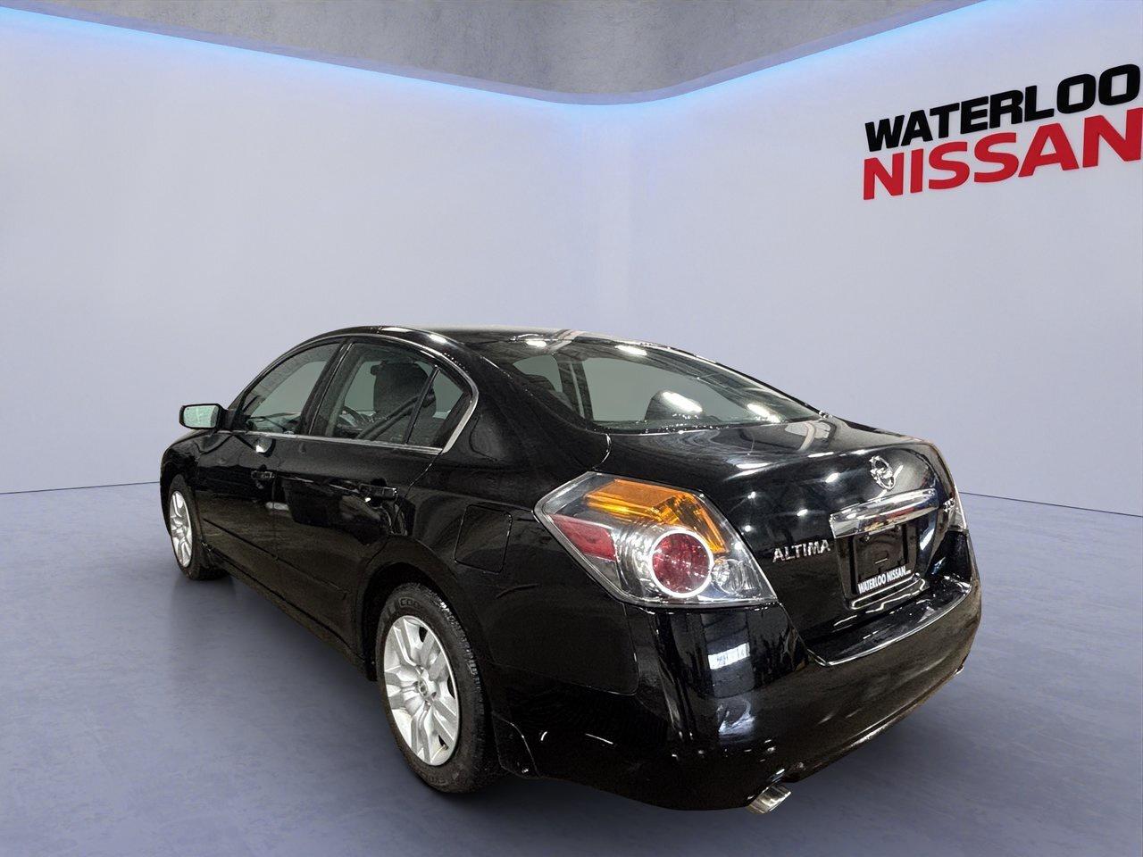 2011 Nissan Altima 2.5 S Photo