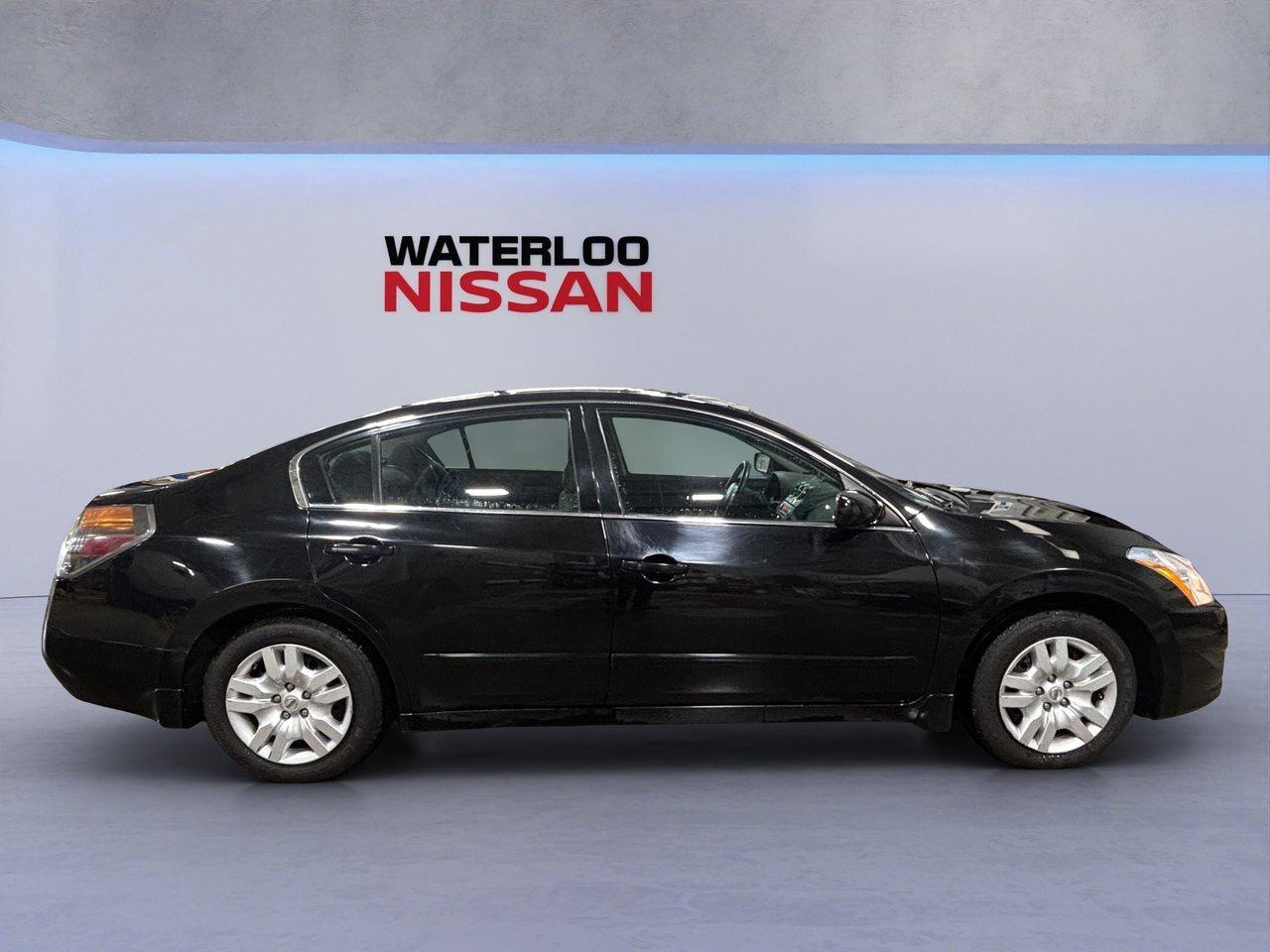 2011 Nissan Altima 2.5 S Photo