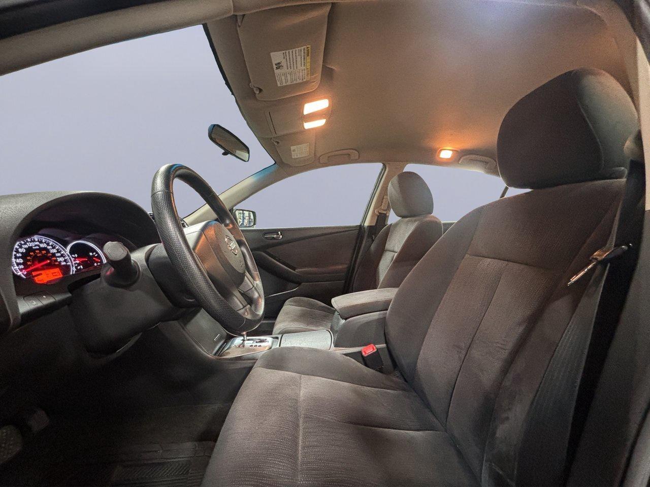 2011 Nissan Altima 2.5 S Photo
