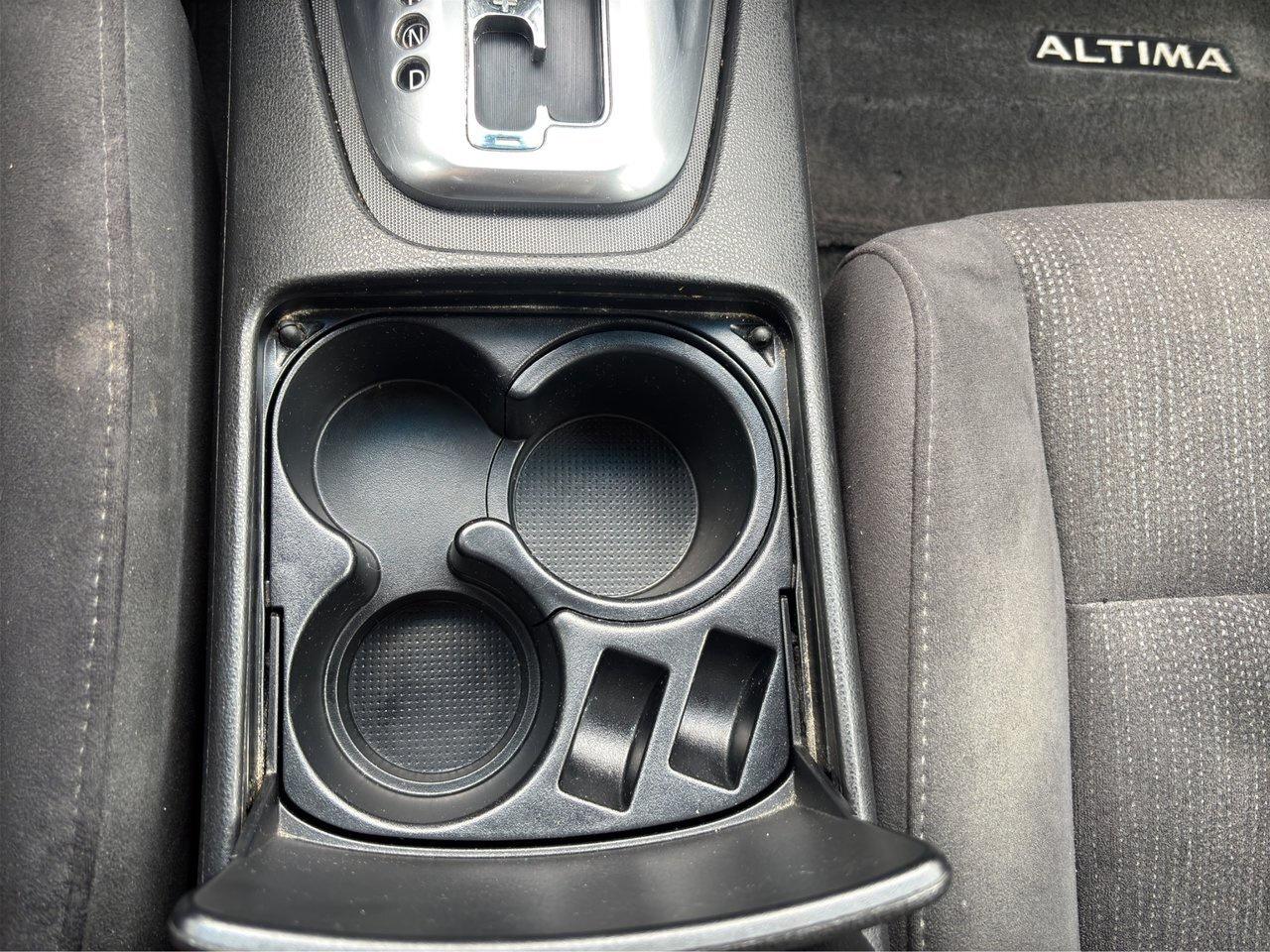 2011 Nissan Altima 2.5 S Photo