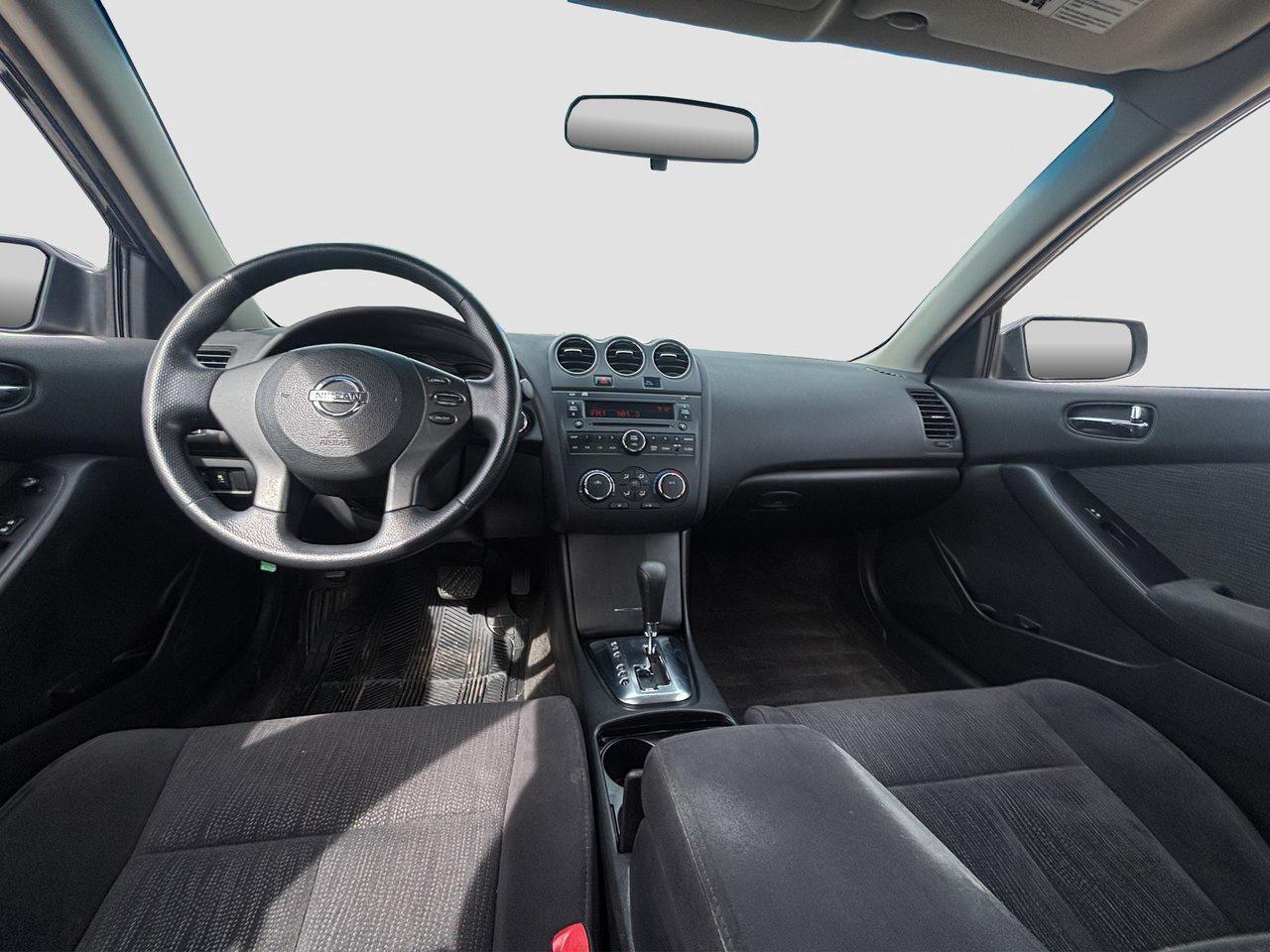 2011 Nissan Altima 2.5 S SAFETY INCLUDED Photo