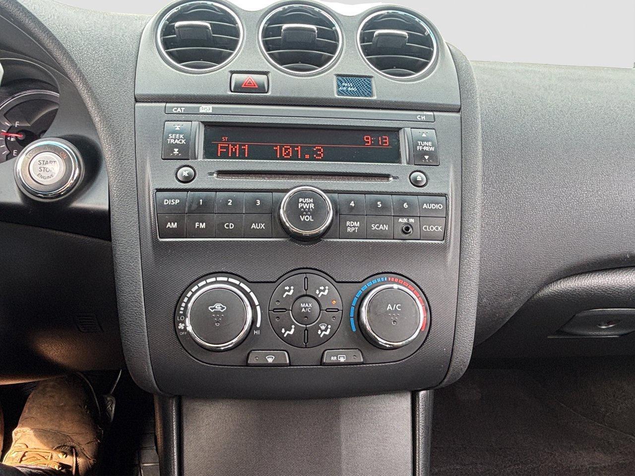 2011 Nissan Altima 2.5 S SAFETY INCLUDED Photo