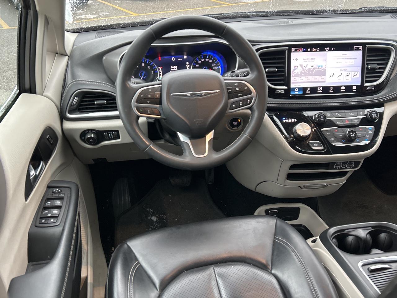 2023 Chrysler Pacifica Touring L   Leather   Nav   Automatic Doors   Stow Photo