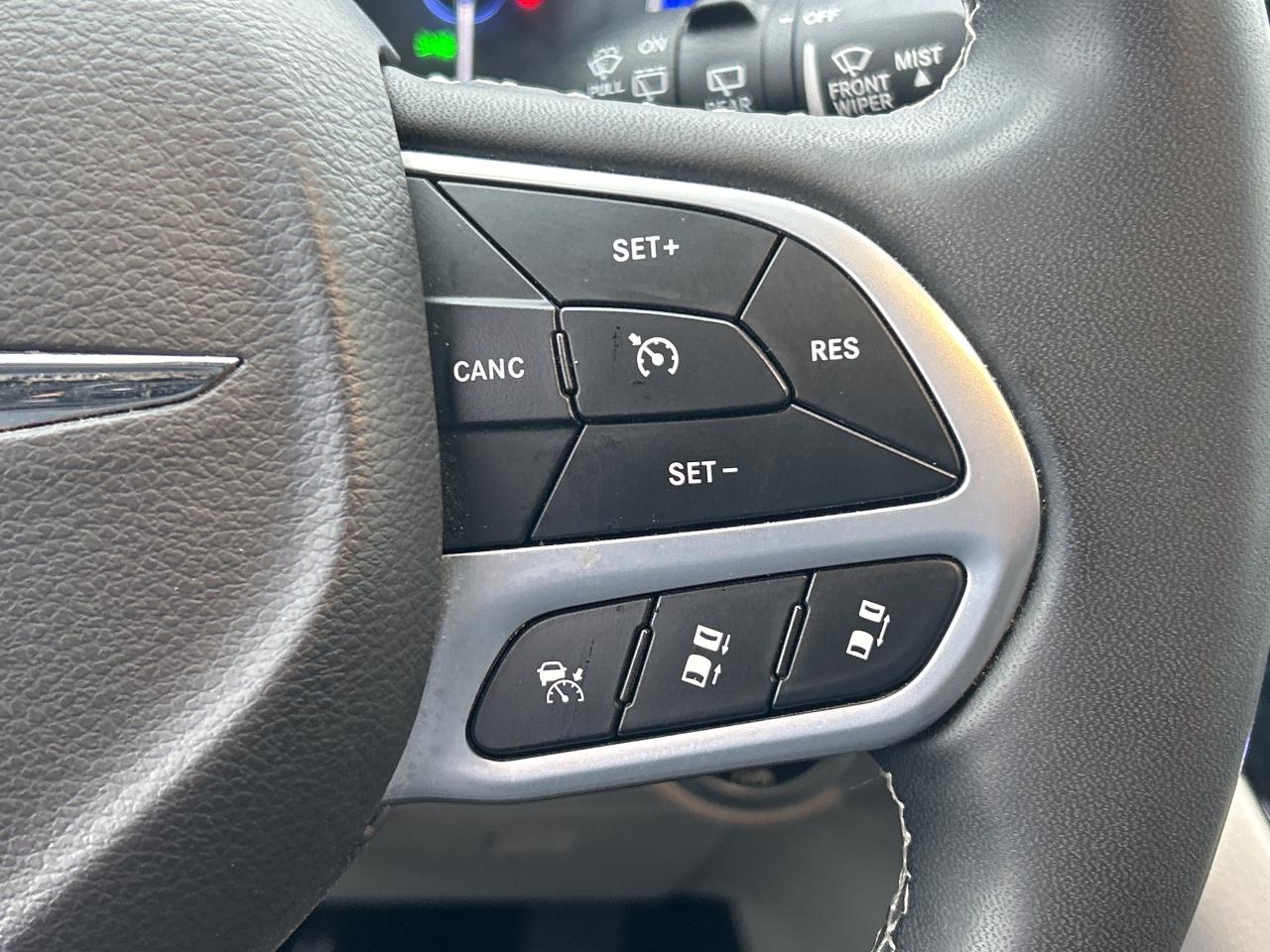 2023 Chrysler Pacifica Touring L   Leather   Nav   Automatic Doors   Stow Photo