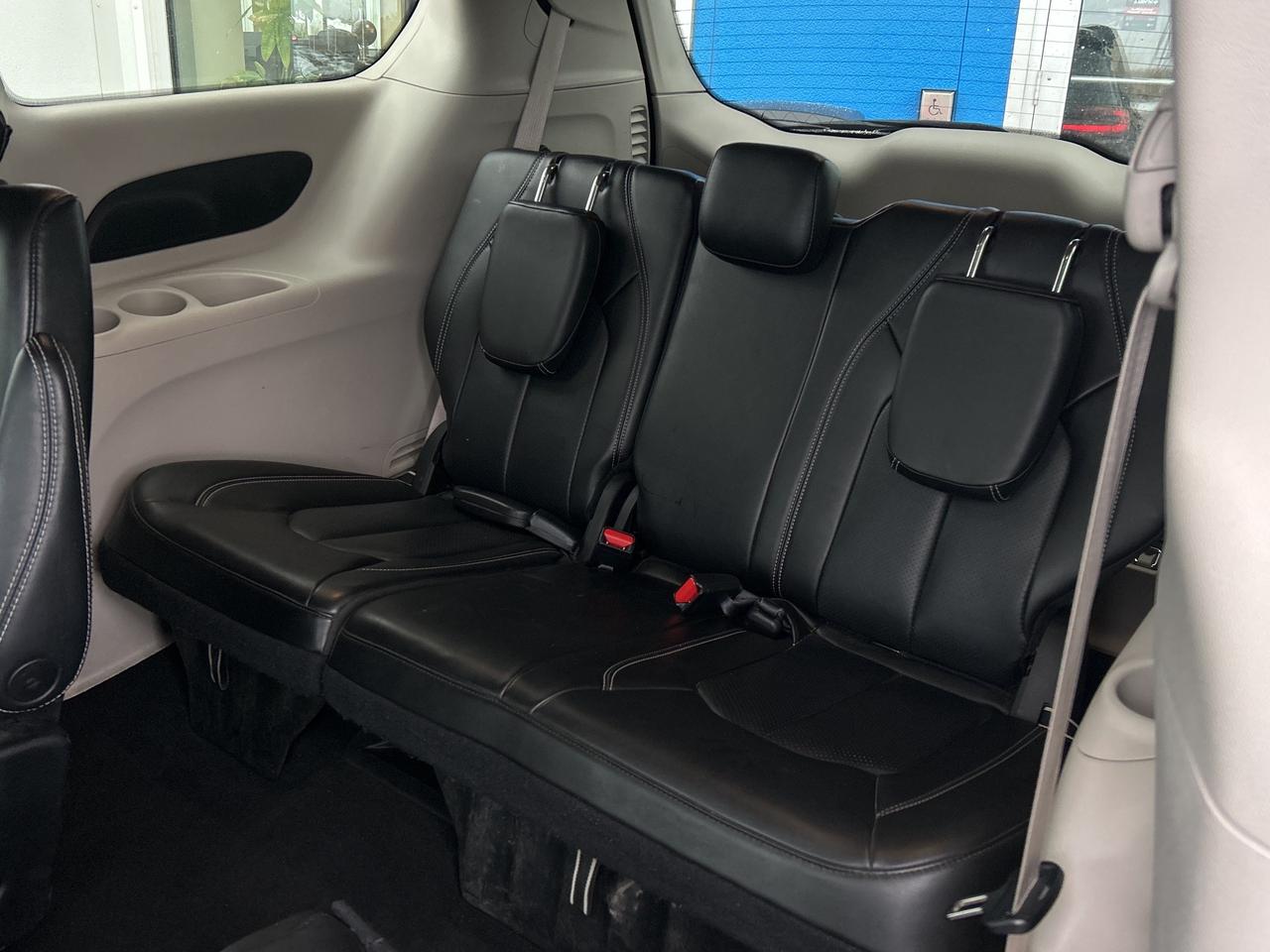 2023 Chrysler Pacifica Touring L   Leather   Nav   Automatic Doors   Stow Photo