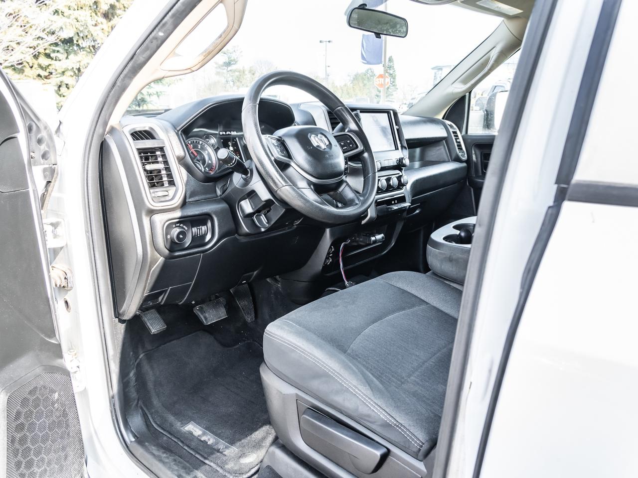 2020 RAM 2500 Tradesman 4x4 Crew Cab 8' Box Photo