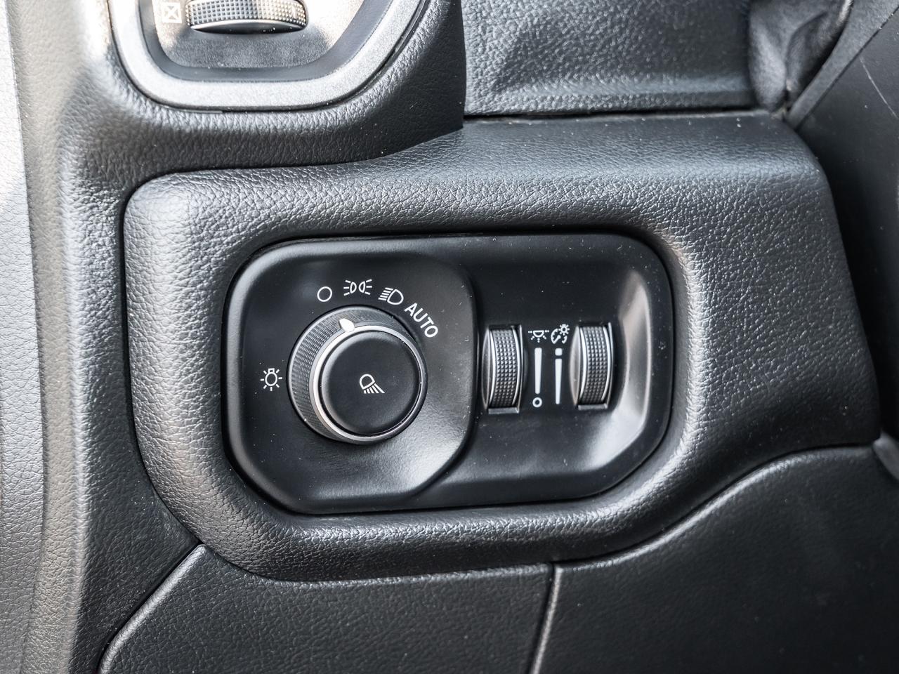 2020 RAM 2500 Tradesman 4x4 Crew Cab 8' Box Photo