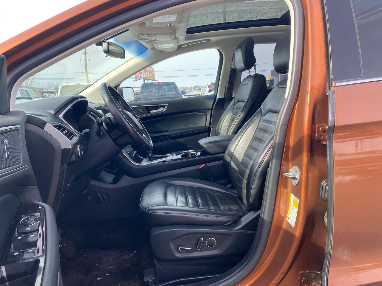 2017 Ford Edge SEL AWD ~Nav ~Heated Leather ~Moonroof ~Camera Photo