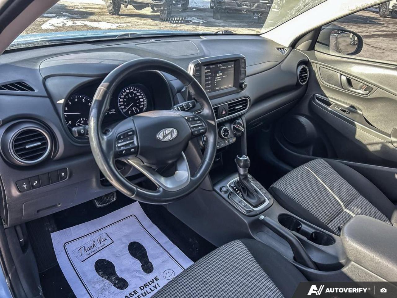 2020 Hyundai KONA 1.6T Trend w/Two-Tone Roof 4dr All-Wheel Drive Photo