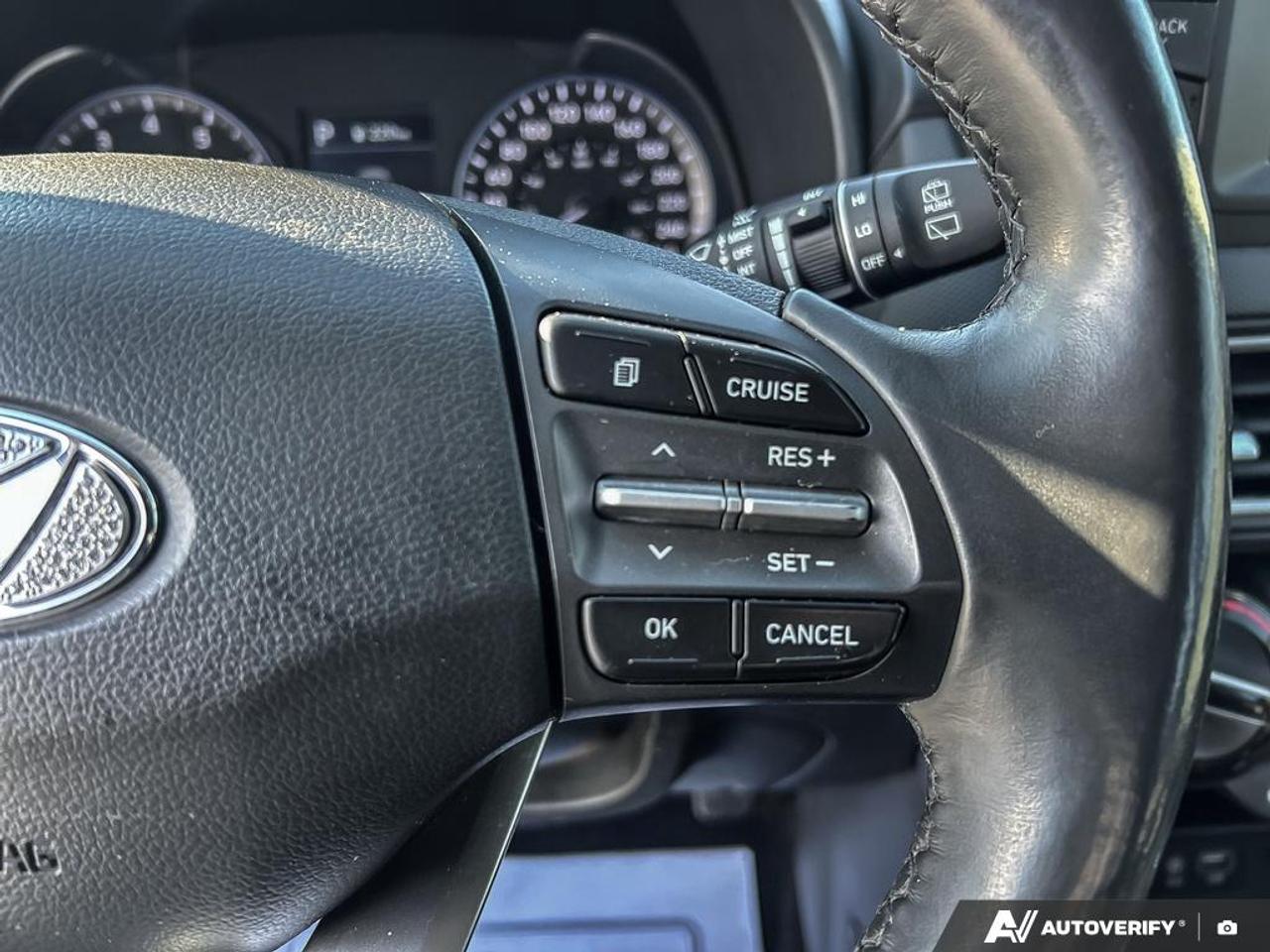 2020 Hyundai KONA 1.6T Trend w/Two-Tone Roof 4dr All-Wheel Drive Photo