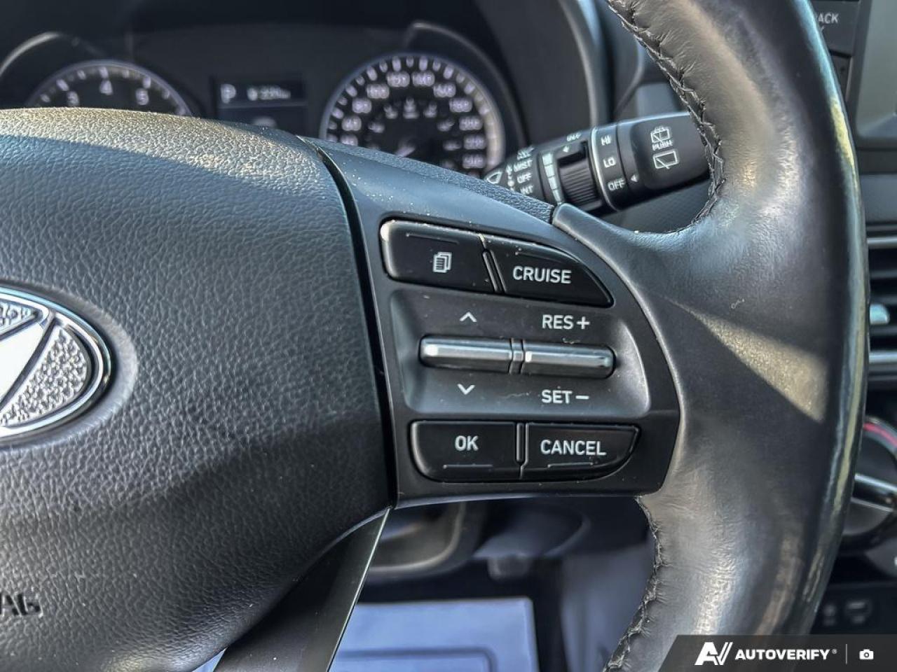 2020 Hyundai KONA 1.6T Trend w/Two-Tone Roof 4dr All-Wheel Drive Photo