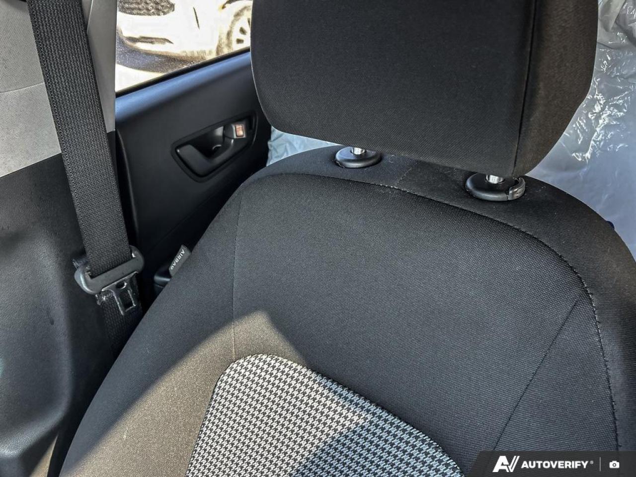 2020 Hyundai KONA 1.6T Trend w/Two-Tone Roof 4dr All-Wheel Drive Photo