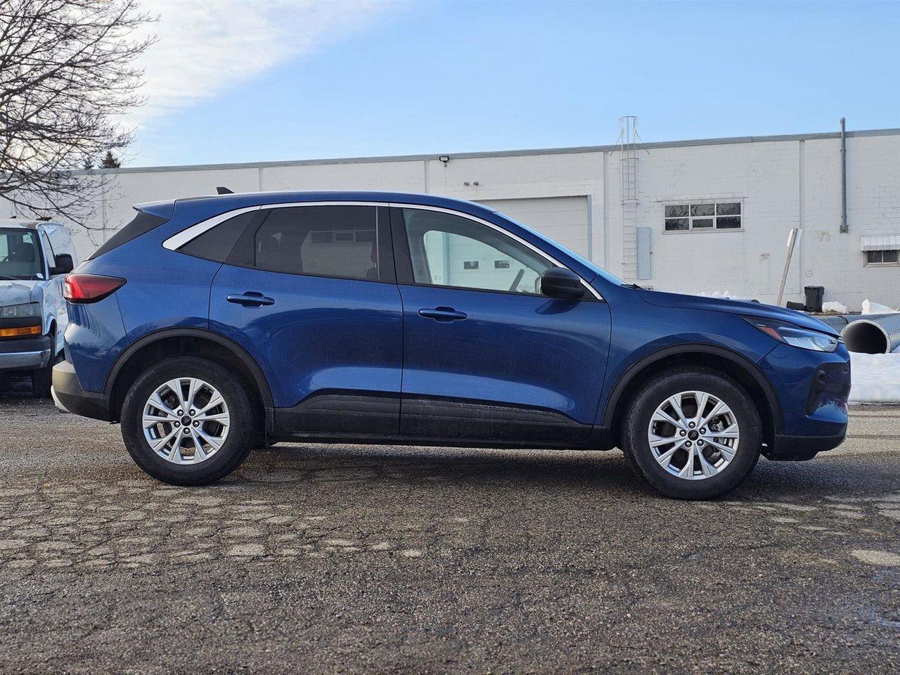 2023 Ford Escape Active Photo4