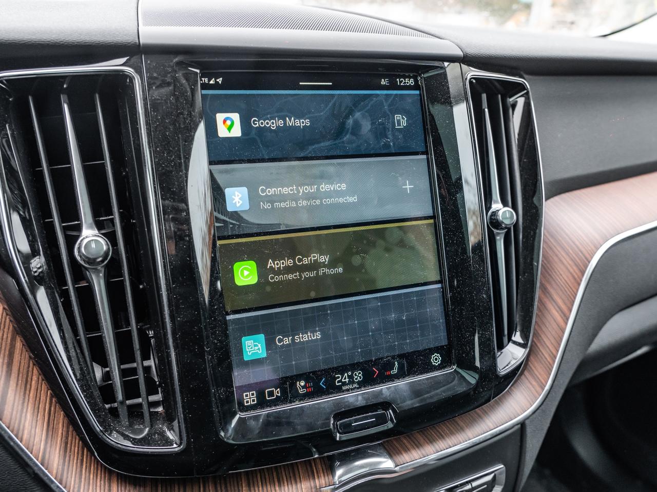 2024 Volvo XC60 B5 AWD Plus Dark Theme Photo