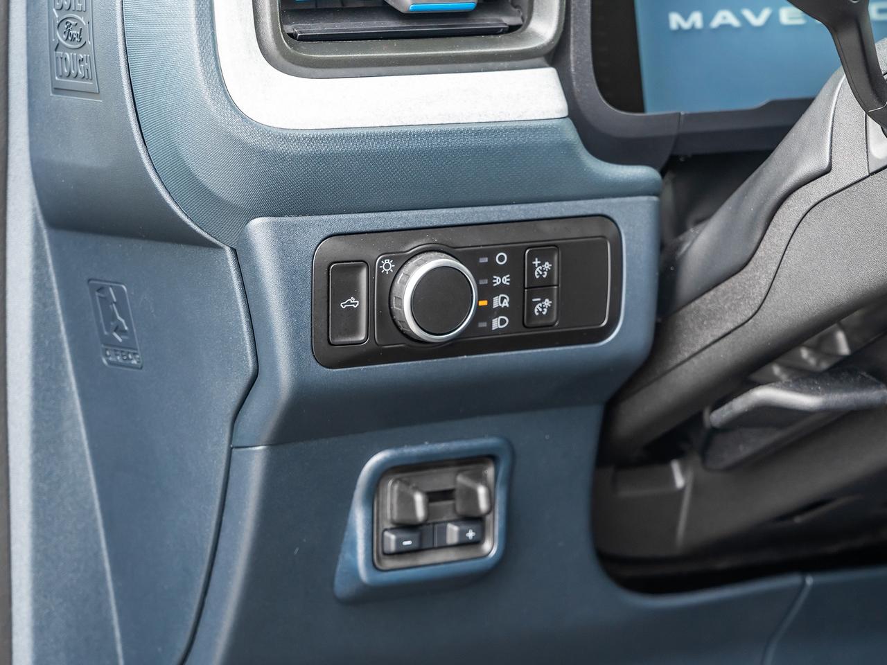2025 Ford Maverick XLT AWD SuperCrew Photo