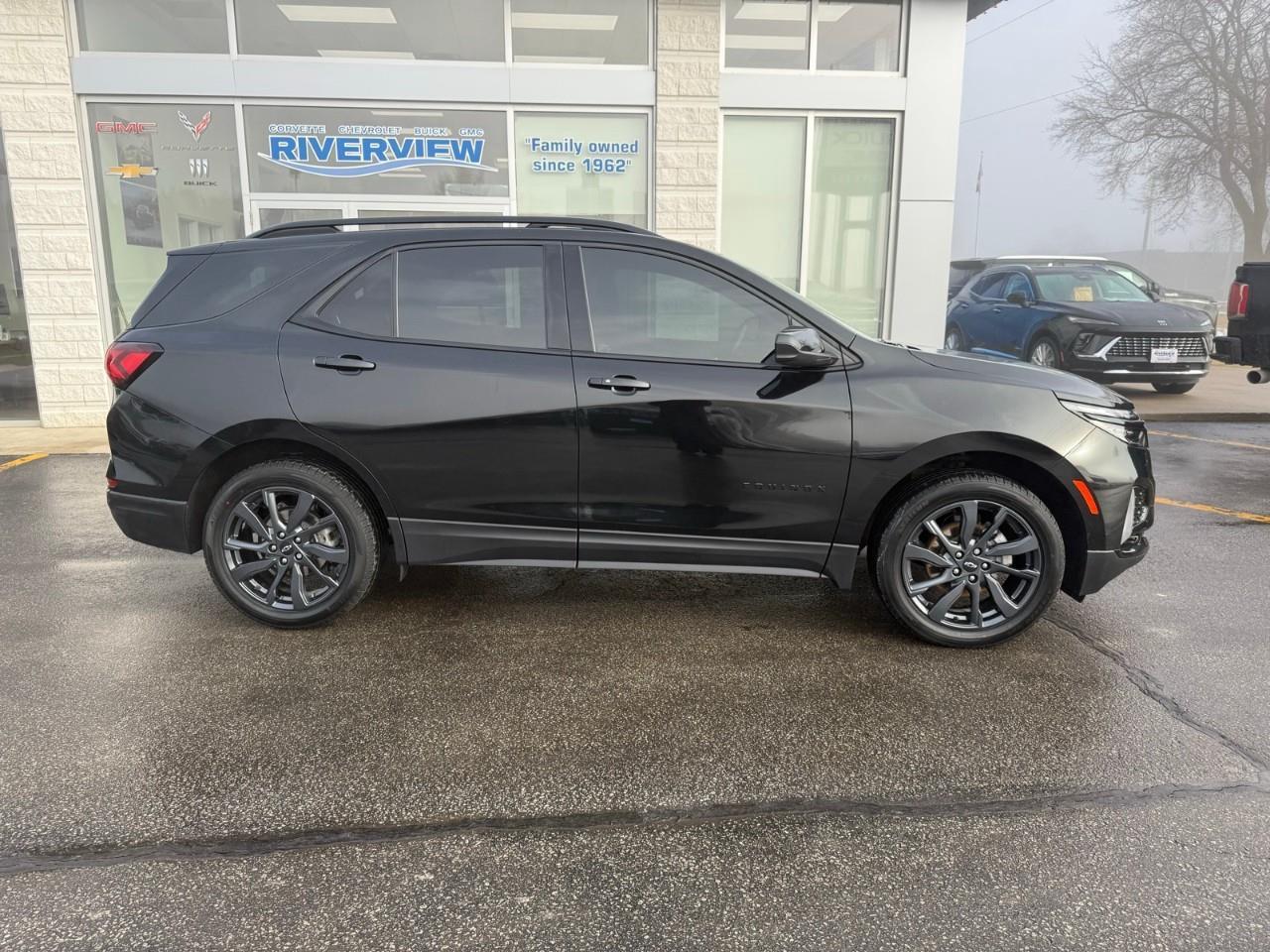 2024 Chevrolet Equinox RS 4dr All-Wheel Drive Photo2