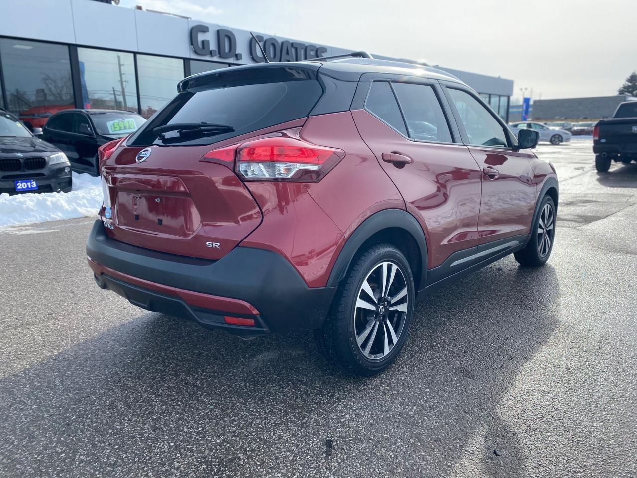 2019 Nissan Kicks SR FWD ~Heated Leather ~Bluetooth ~Alloys ~Camera Photo3
