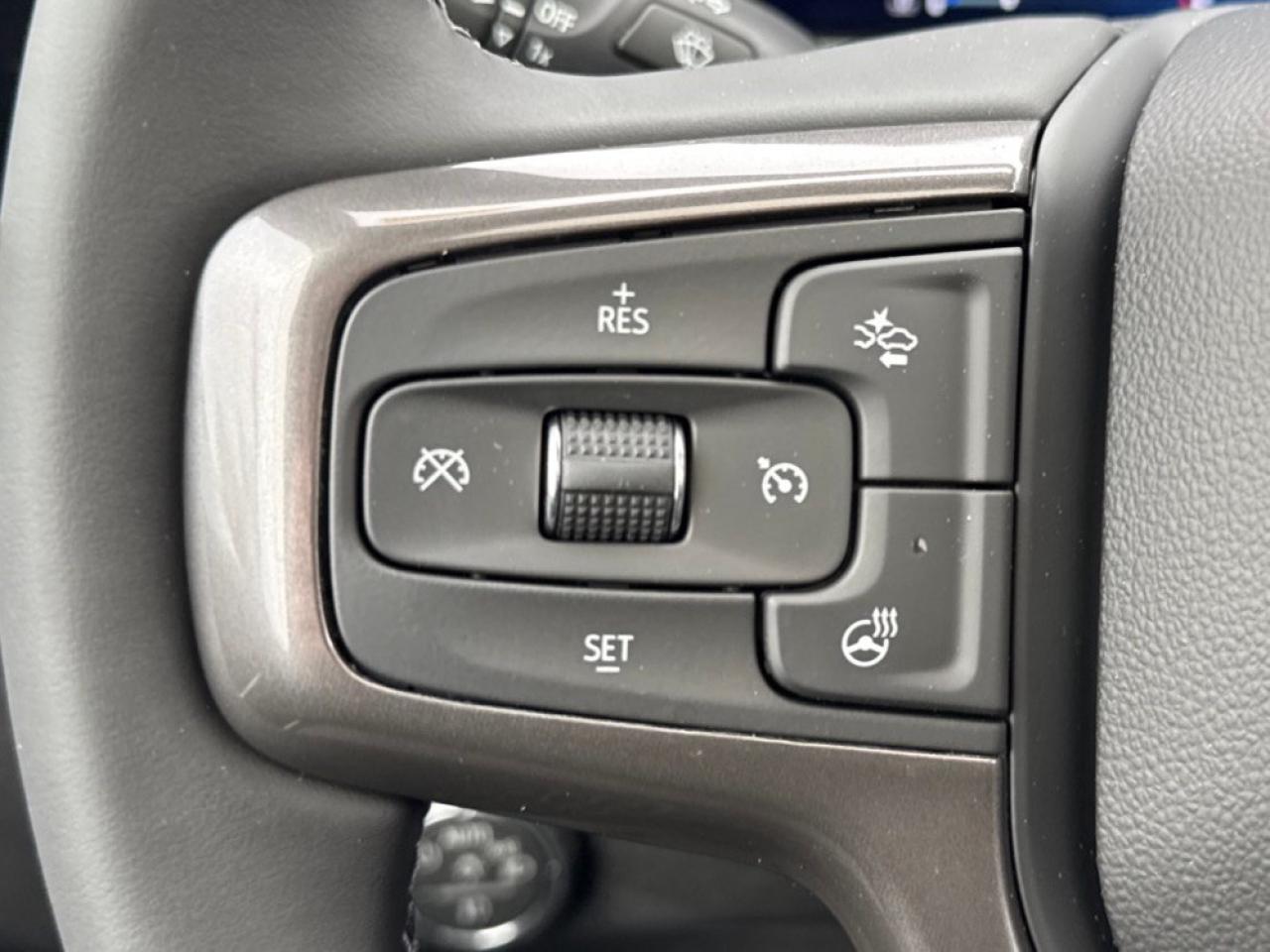 2026 Chevrolet SILVERADO 2500HD 4WD Crew Cab Standard Box High Country Photo