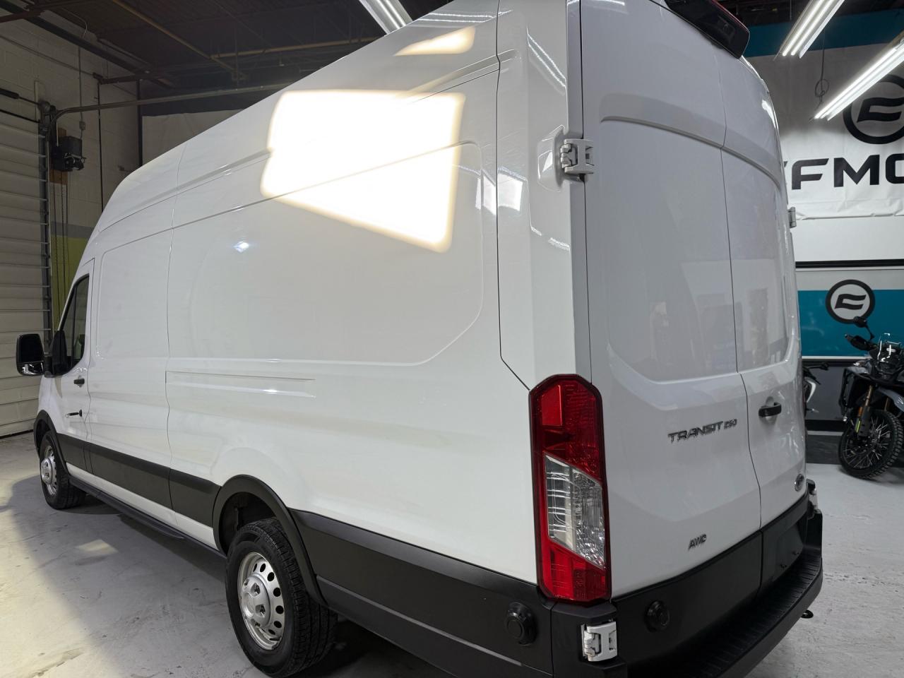 2024 Ford Transit Cargo Van AWD   T-250 148 EL   EXTRA LONG   CAMERA   HIGH RO Photo
