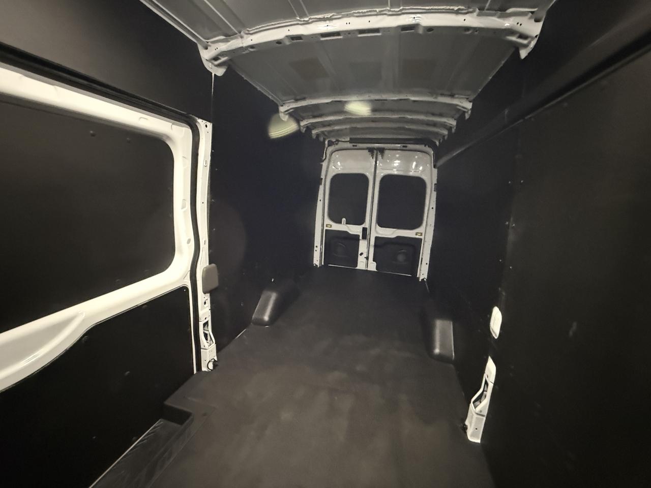 2024 Ford Transit Cargo Van AWD   T-250 148 EL   EXTRA LONG   CAMERA   HIGH RO Photo