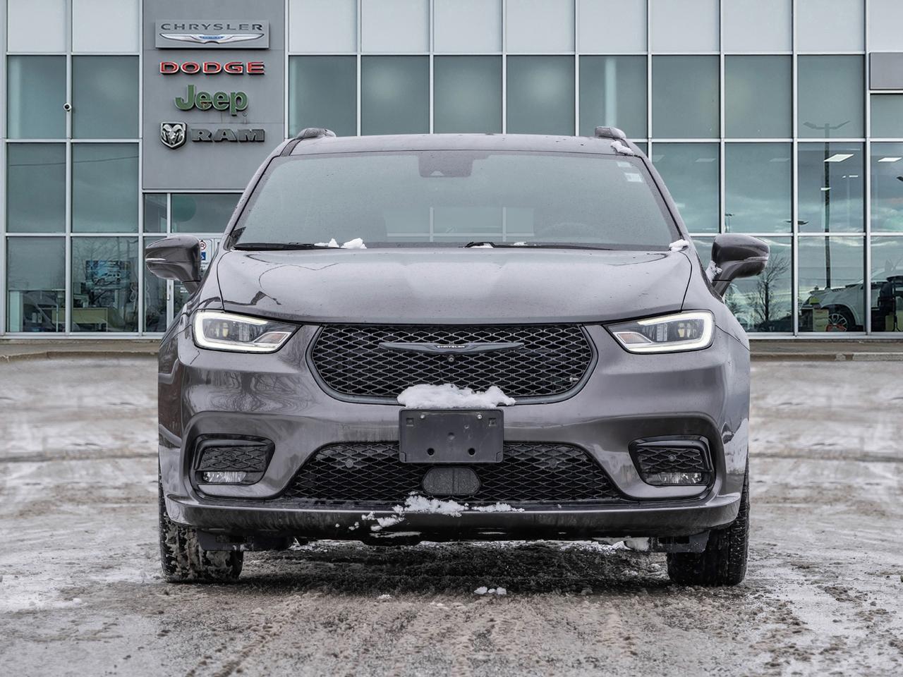 2022 Chrysler Pacifica Touring L FWD Photo