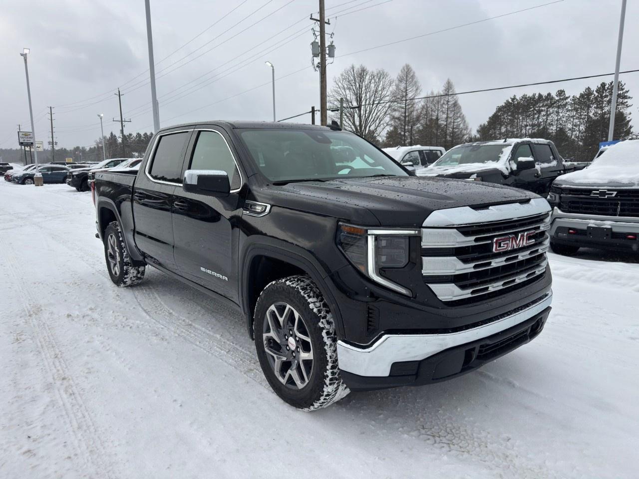 2026 GMC Sierra 1500 Crew Cab Short Box 4-Wheel Drive SLE Photo