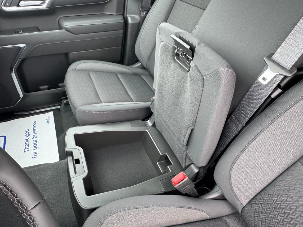 2026 GMC Sierra 1500 Crew Cab Short Box 4-Wheel Drive SLE Photo