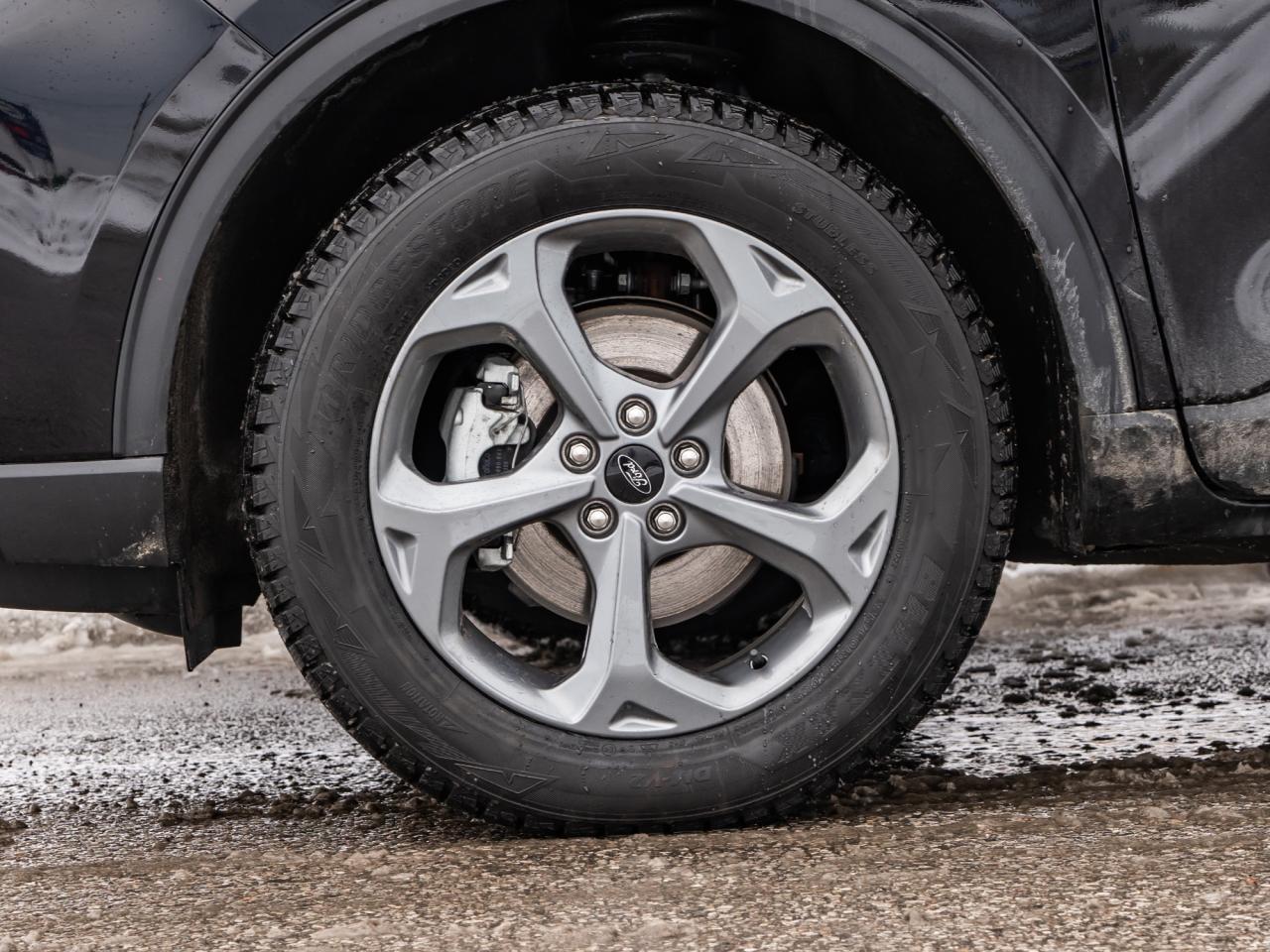 2025 Ford Escape ST-Line Select AWD Photo