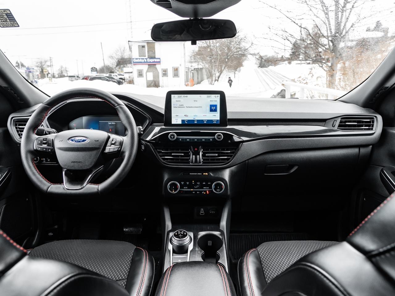 2025 Ford Escape ST-Line Select AWD Photo
